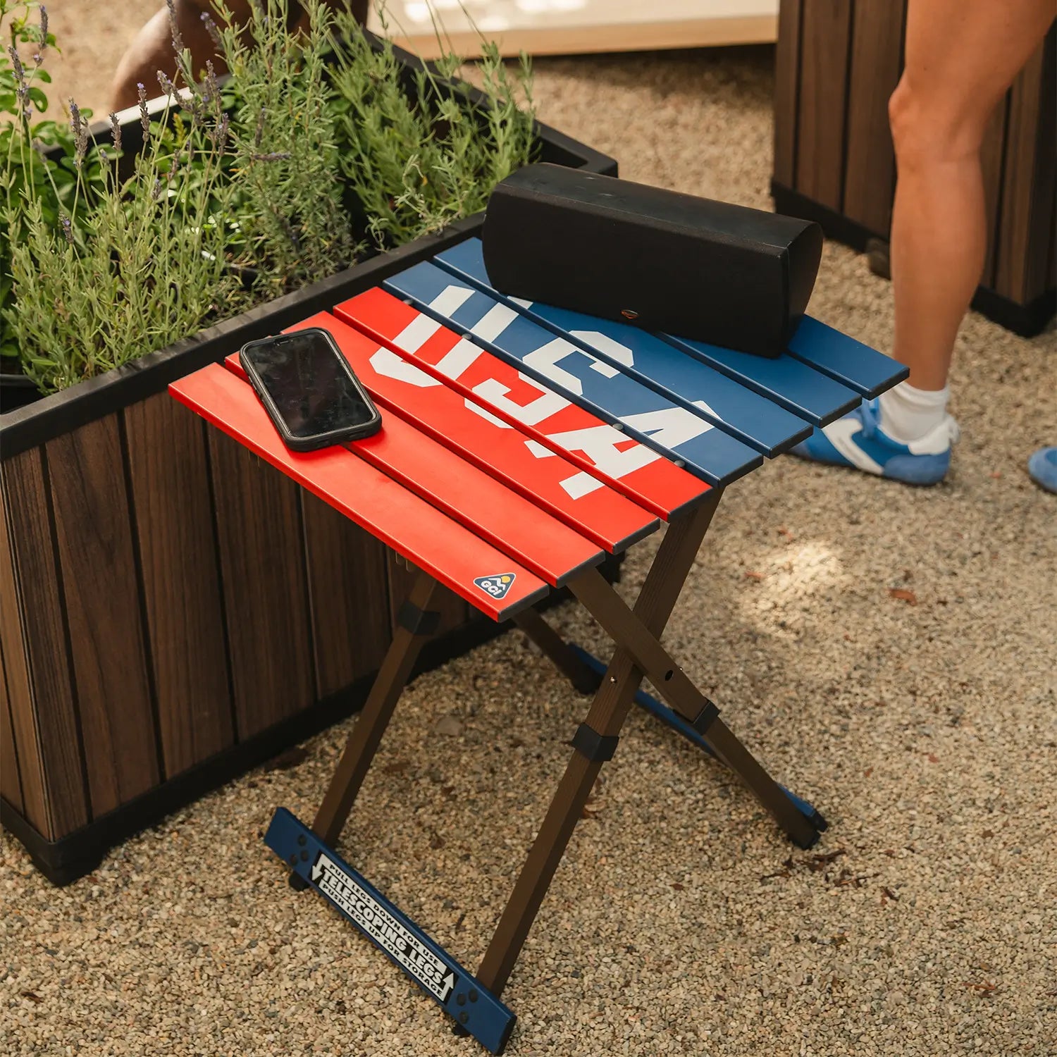 Heat-Resistant Compact Camp Table 20 - USA Anniversary Deluxe - Choice 757 - Master Outdoor Kitchen Station for Tailgating & BBQ Detail