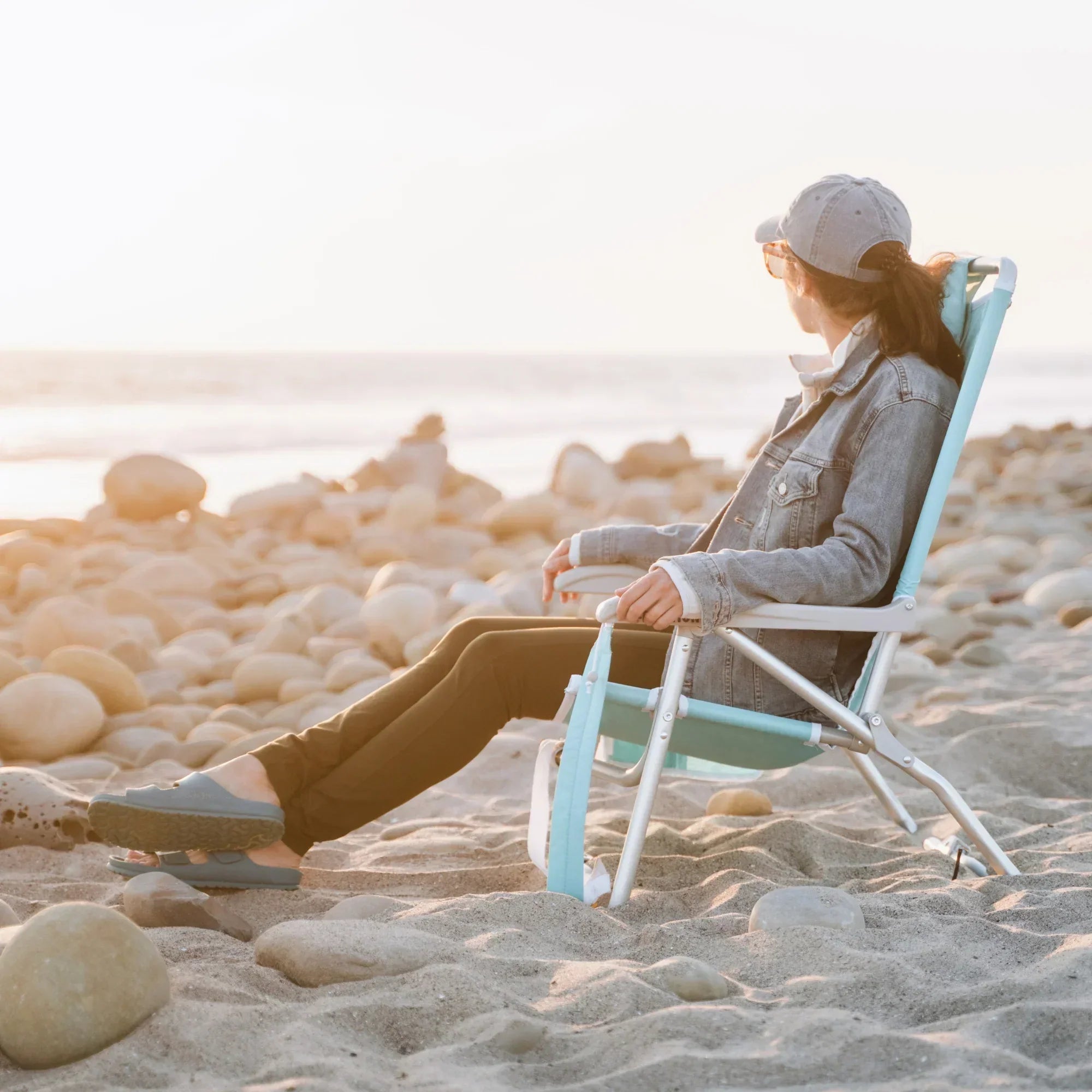 Low-Profile Bi-Fold Beach Chair - Choice 601 - Portable Heavy-Duty Low Boy Chair for Ocean Side Detail
